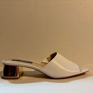 Sz 10 Karl Lagerfield white mules with metallic gold heel